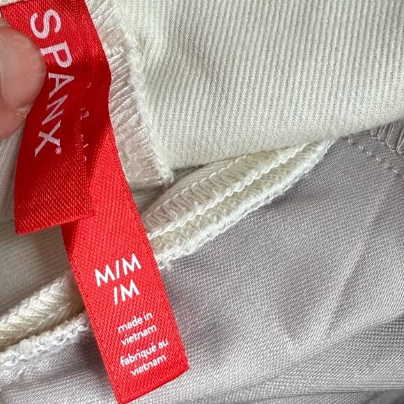 Spanx Stretch Twill Cropped Wide Leg Cargo Pants in Ivory White W1735 Sz M - Picture 6 of 8